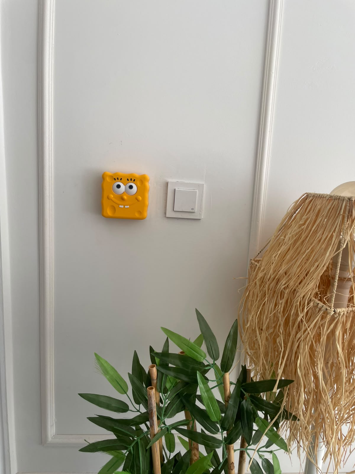 Switchmood™ Sünger Bob Göz Aç/Kapa Eğlenceli Dekorasyon